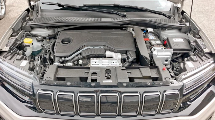 Jeep Avenger 1.2 turbo e-hybrid Summit fwd 100cv edct6