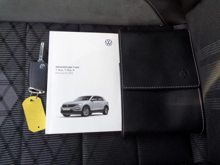 Volkswagen T-Roc  2022 -  1.0 tsi R-Line 110cv