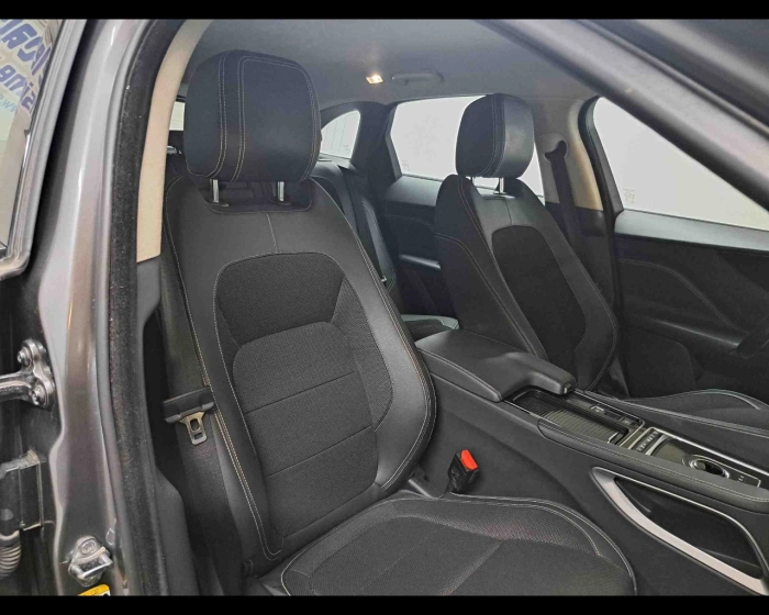 Jaguar F-Pace  2.0d i4 R-Sport awd 180cv auto my19