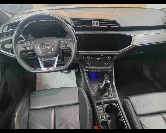 Audi Q3 Sportback  35 2.0 tdi S line edition