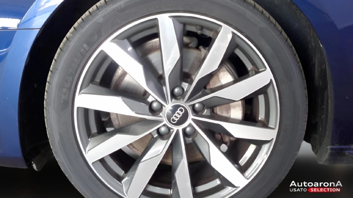 Audi A4 Avant  40 2.0 tdi mhev S line edition qu