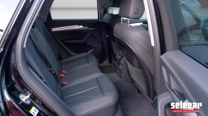 Audi Q5 Sportback  40 2.0 tdi mhev 12V Business Advanced quattro s-tronic