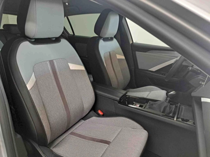 Opel Astra  1.2 t Elegance s&s 130cv