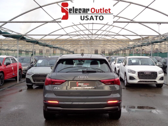 Audi Q3  40 2.0 tdi Business Advanced quattro 200cv s-tronic