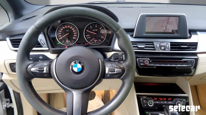BMW Serie 218d Active Tourer Sport au