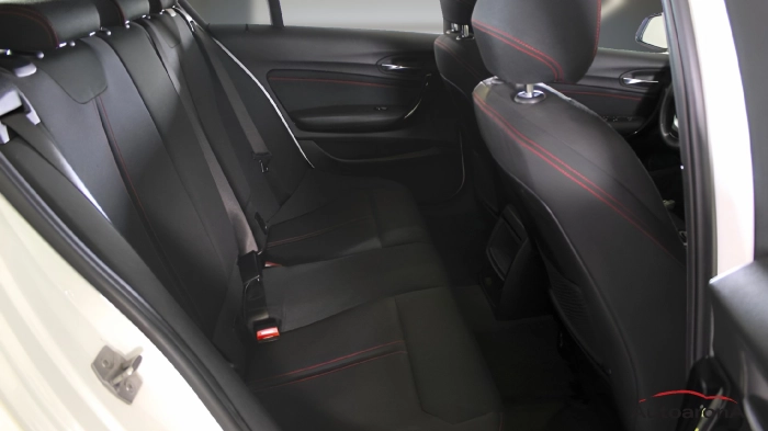 BMW Serie 116d Sport 5p my18