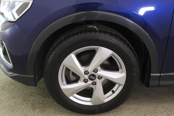 Audi Q3  35 2.0 tdi Business Advanced s-tronic