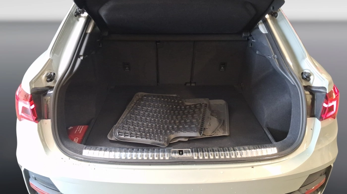 Audi Q3 Sportback  35 2.0 tdi S line edition