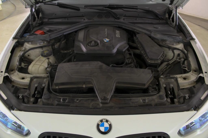 BMW Serie 116d Sport 5p my18