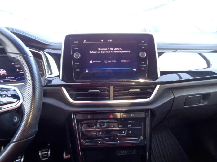 Volkswagen T-Roc  2022 -  1.0 tsi R-Line 110cv