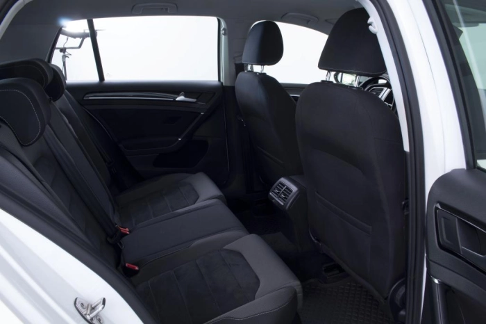 Volkswagen Golf  5p 1.6 tdi Executive 115cv dsg