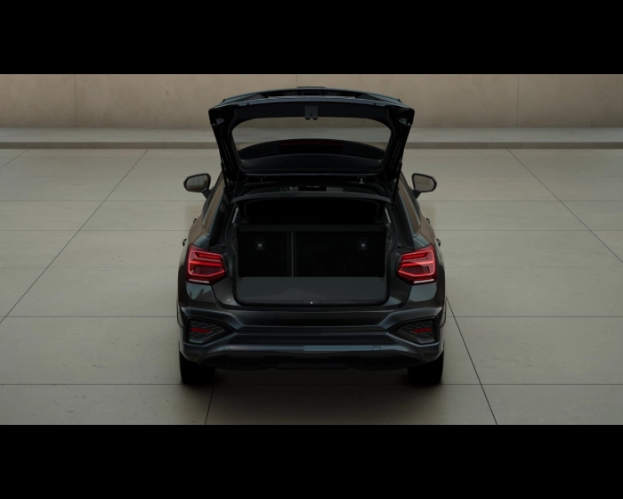 Audi Q2    Business Advanced 35 TFSI  110(150) kW(CV) S tronic