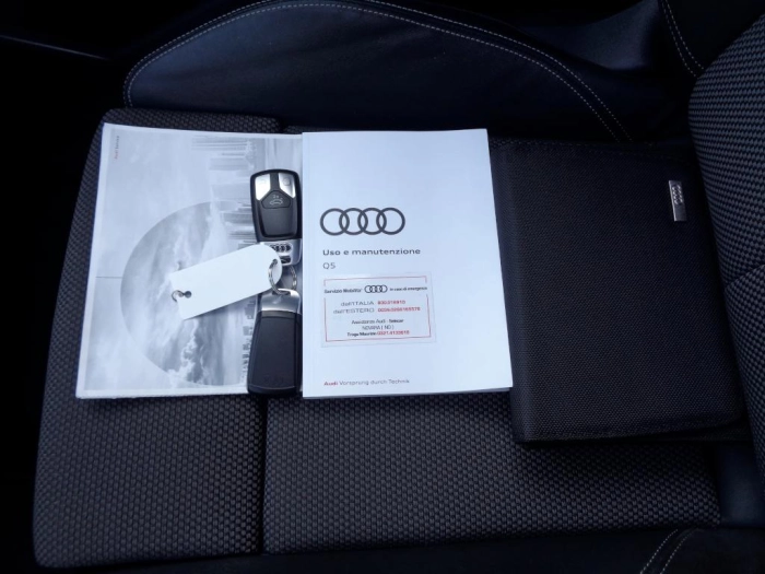 Audi Q5  40 2.0 tdi S line Plus quattro 190cv s-troni