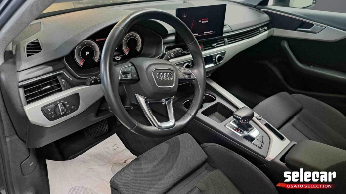 Audi A4 Avant  35 2.0 tdi mhev Business Advanced