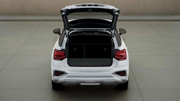 Audi Q2    Business Advanced 30 TFSI  85(116) kW(CV) 6-marce