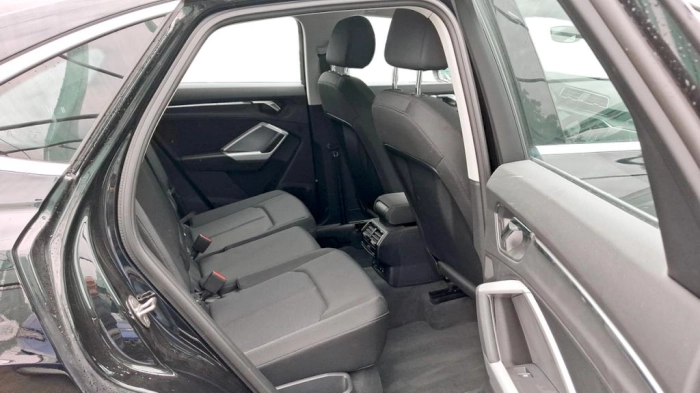 Audi Q3 Sportback  35 2.0 tdi Business Plus 