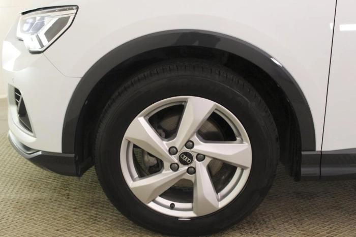 Audi Q3  35 2.0 tdi Business Advanced s-tronic