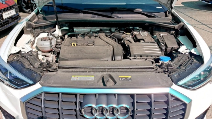 Audi Q3  35 1.5 tfsi mhev Business s-tronic
