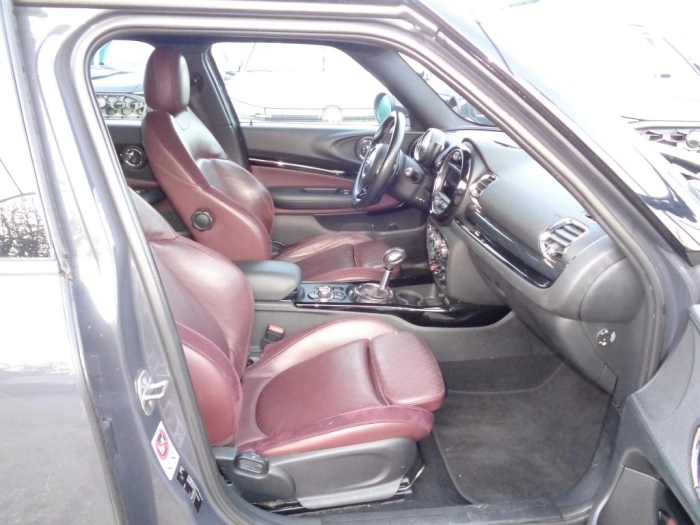 MINI IV   -  Clubman 2.0 Cooper SD Busine