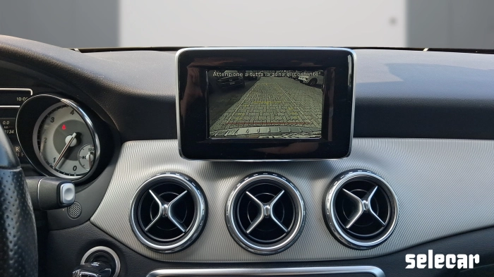 Mercedes-Benz GLA-X156 GLA 200 d (cdi) Premium auto
