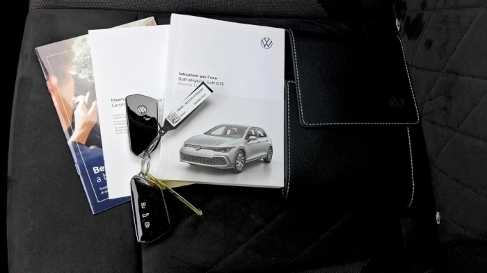 Volkswagen Golf  1.4 tsi ehybrid Style 204cv dsg