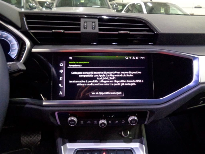 Audi Q3  35 2.0 tdi Business Advanced s-tronic