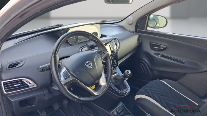 Lancia Ypsilon  1.2 Opening edition 69cv