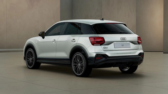 Audi Q2    Identity Black 35 TFSI  110(150) kW(CV) S tronic