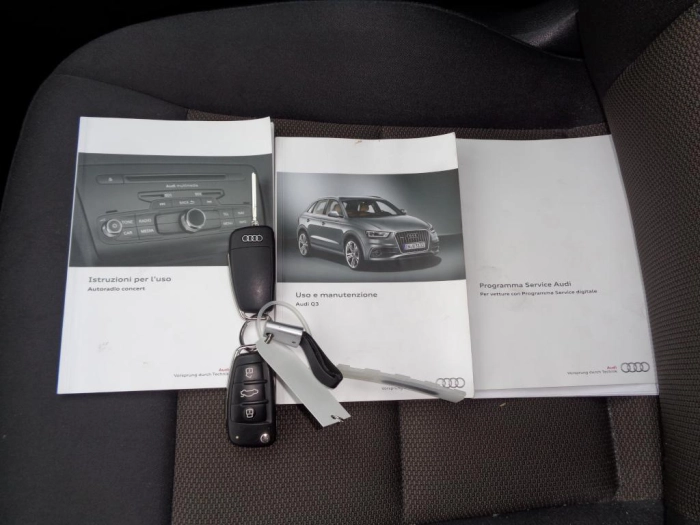 Audi Q3  2.0 tdi Business 140cv