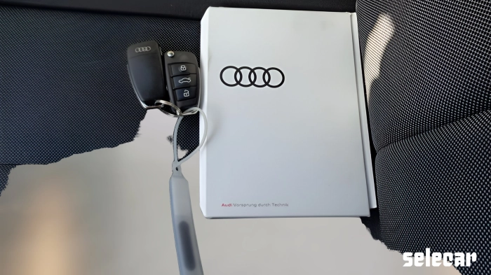 Audi Q3  35 2.0 tdi Business Advanced quattro s-troni