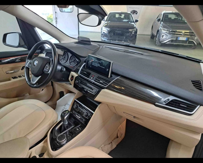BMW Serie 220d Active Tourer xdrive L