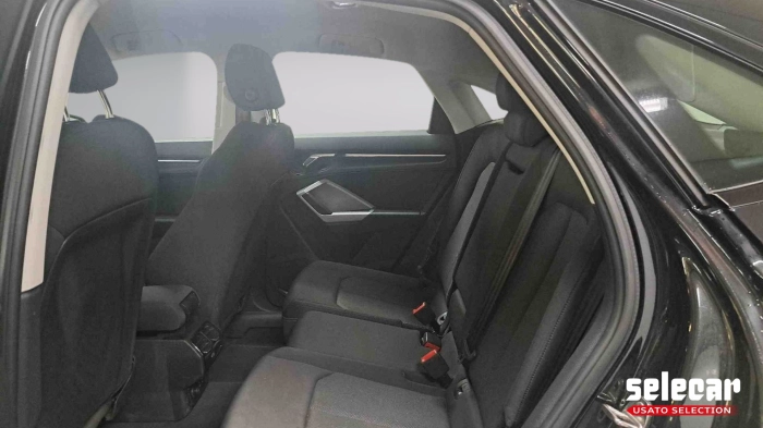 Audi Q3 Sportback  35 2.0 tdi S line edition