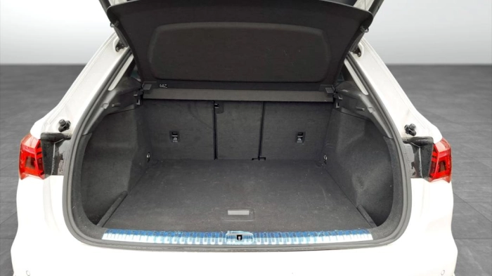 Audi Q3  35 1.5 tfsi mhev Business Advanced s-tronic