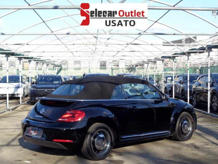 Volkswagen Maggiolino  Cabrio 1.6 tdi Design 105cv