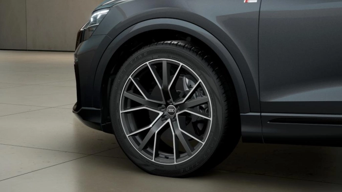 Audi Q8    S line edition TDI quattro 210 kW tiptronic