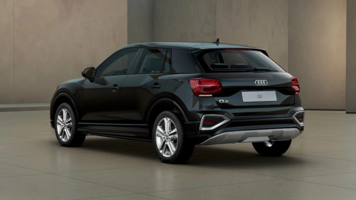 Audi Q2    Business Advanced 35 TFSI  110(150) kW(CV) S tronic