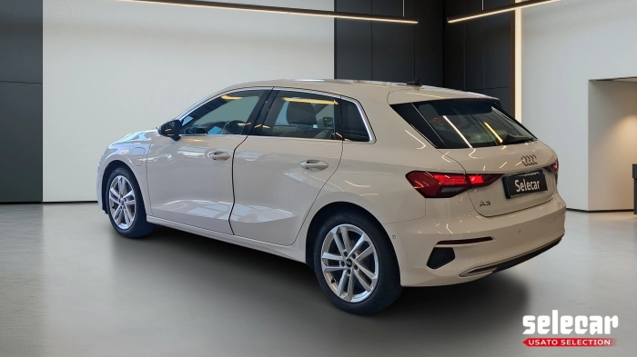 Audi A3 Sportback  40 1.4 tfsi e Business A