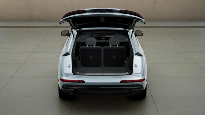 Audi Q7   SUV  S line edition TDI quattro 210 kW tiptronic