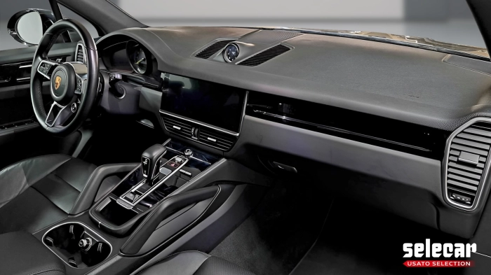 Porsche Cayenne  3.0 e-hybrid tiptronic