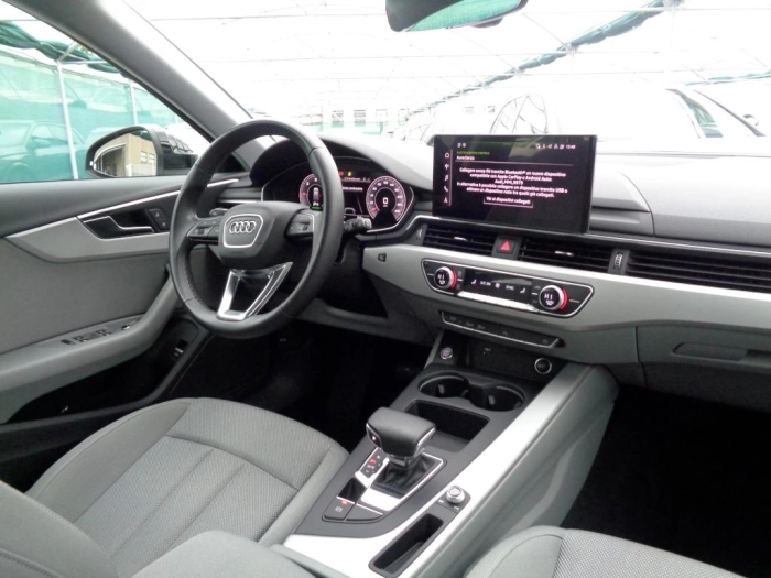 Audi A4 Avant  35 2.0 tdi mhev Business Advanced