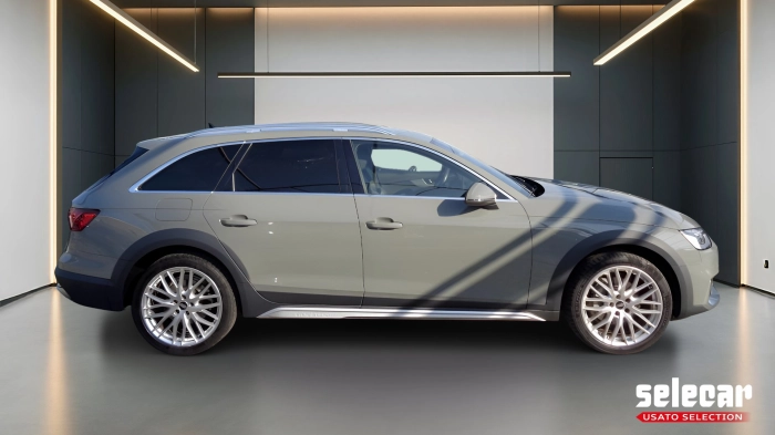 Audi A4  Allroad 40 2.0 tdi mhev Busin