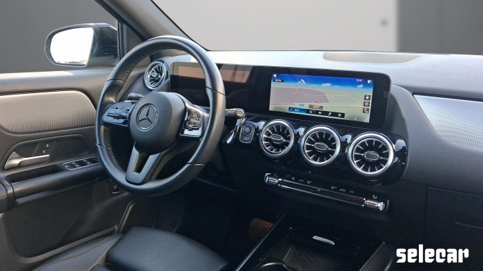Mercedes-Benz GLA-H247 GLA 200 d Sport auto