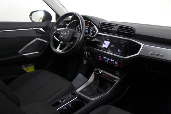 Audi Q3  35 2.0 tdi Business Advanced s-tronic