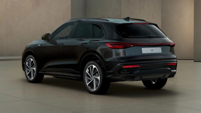 Audi Q5   S line edition TFSI quattro 150 kW S tronic