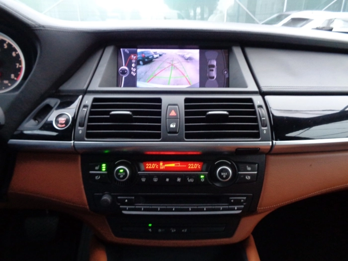 BMW X6  M 4.4 V8 auto