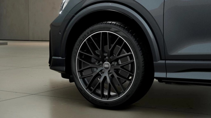 Audi Q2    Identity Black 35 TDI quattro 110(150) kW(CV) S tronic