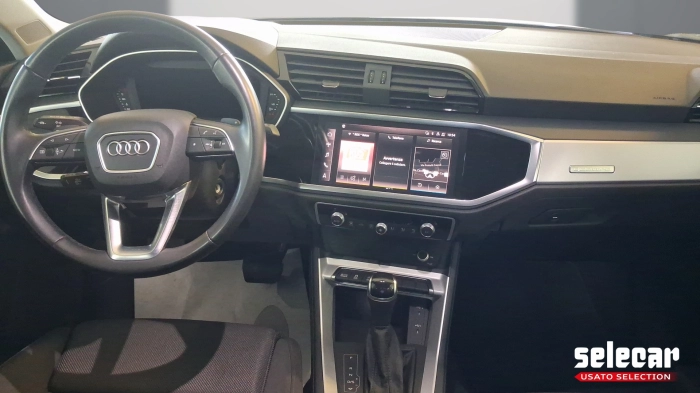 Audi Q3  40 2.0 tfsi Business Advanced quattro s-tron