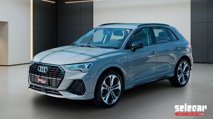 Audi Q3  35 2.0 tdi S line edition s-tronic
