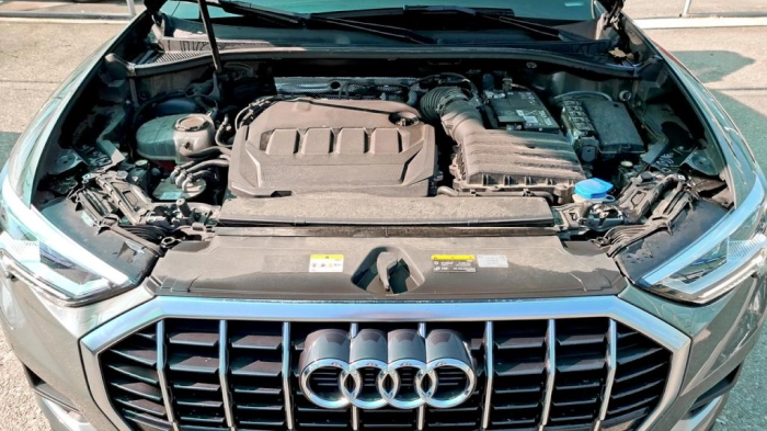 Audi Q3  35 2.0 tdi Business Advanced s-tronic