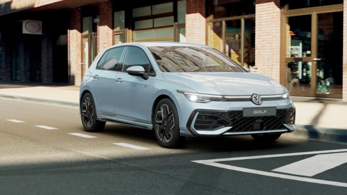 Volkswagen Golf Nuova  R-Line Plus 1.5 eTSI ACT 110 kW (150 CV) DSG